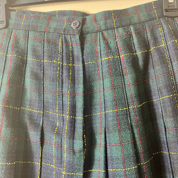 Vintage Wool Blend Pleated Green Scottish Tartan Plaid Skirt 6P Dark Academia - Picture 7 of 11